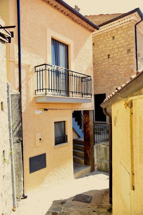 La Gradinata B&B Castelmezzano Exteriör bild